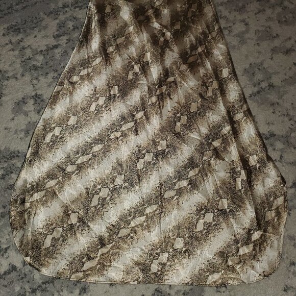 VTG Cinema Exoile Natural Tones Nightgown || Med || EUC - Picture 9 of 13